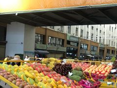 -三亚新鸿港水果一级批发市场
