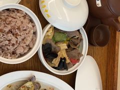 -雪梅月子中心(华侨城店)