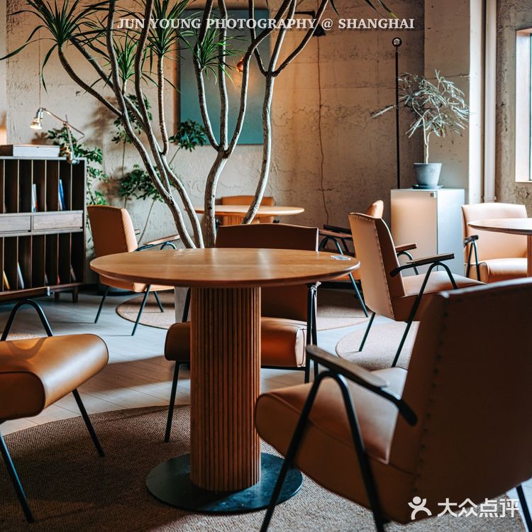 城市探店奇遇记 | 一尺花园筒仓店