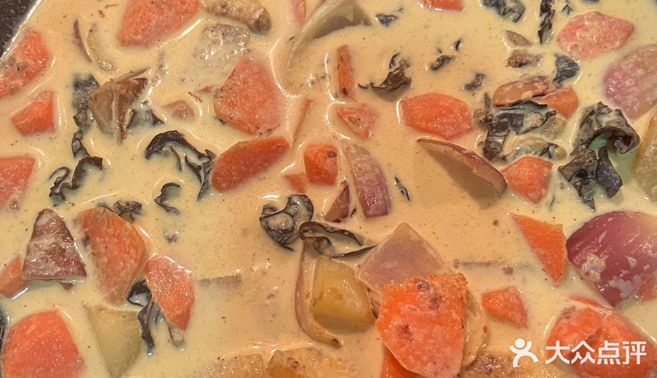 鸡腿奶味咖喱拌面