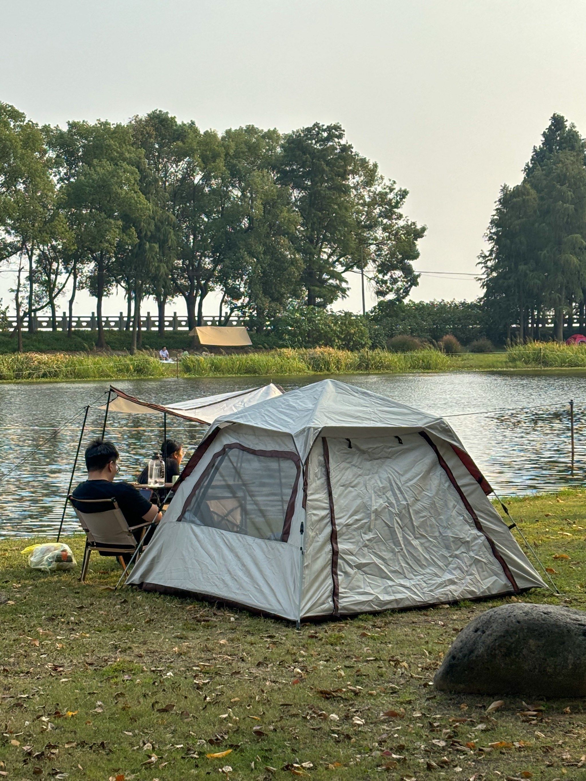 秋天真的要和朋友们来一次说走就走的户外露营野餐