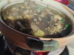 黄焖鸡煲-雄伟美食(高沙中街店)