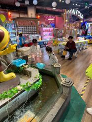 -卡通尼乐园(新达汇三林店)