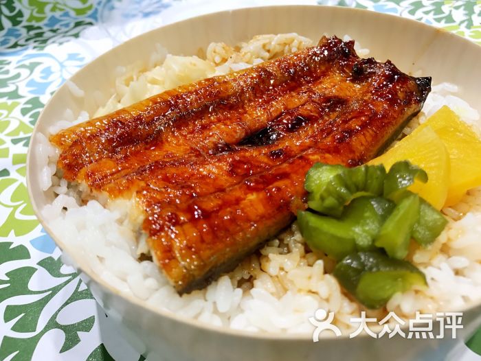招牌蒲烧鳗鱼饭套餐(中)