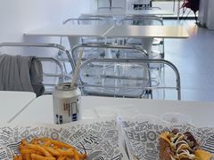 -TRIPS BURGER(大钟寺店)