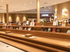 -七鲜超市(瑞虹天地太阳宫店)