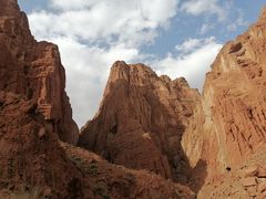 -天山神秘大峡谷