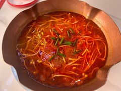 -毛辣果·贵州红酸汤牛肉火锅(西单店)