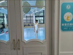 -西安小天鹅艺术团(曲江Alice店)