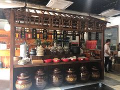 -黄桷树曹家私房菜(江与城店)