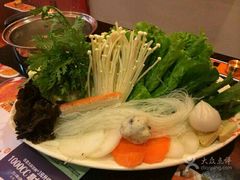 -呷哺呷哺(世贸.工三店)