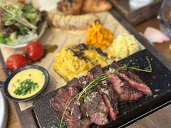 -Mark&Mars Restaurant