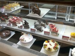 面包甜点陈列柜-85度C(生甜甜圈研究工坊·上海局门店)