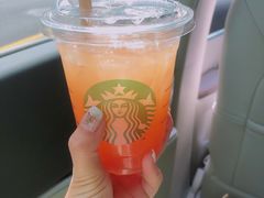 -星巴克臻选(上海虹桥新天地三店)