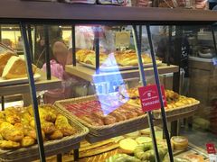 面包甜点陈列柜-山崎面包(苏州中心店)