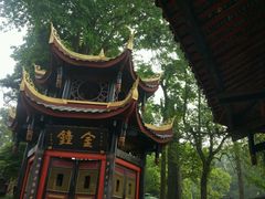-峨眉山报国寺