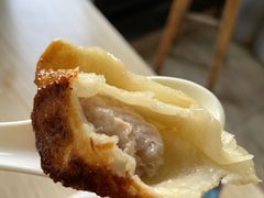 -黄阿姨锅贴大王(万航渡路店)