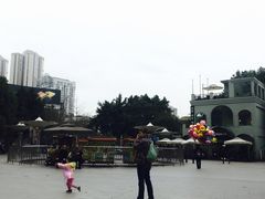 -日月光中心广场