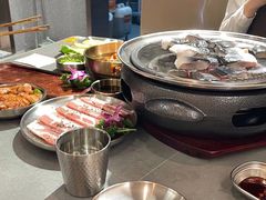 -围炉肉舍•炭烤活鳗•丹东海鲜烤肉(步行街店)