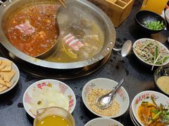 -沸炉重庆老火锅(军事博物馆店)