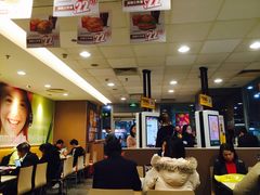 -麦当劳(轻轨曹杨路店)