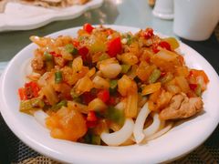 -丝路天山酒店(国际大巴扎店)