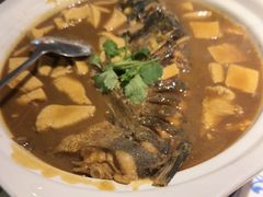 -卢大鲜鱼头捞饭(美利广场店)