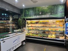 面包甜点陈列柜-万记麻辣烫国展总店