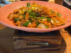 -云海肴·汽锅鸡·云南菜(天山百盛优客店)