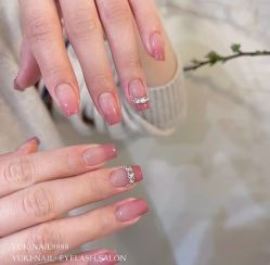 -初心纹眉洗眉·美睫专业店