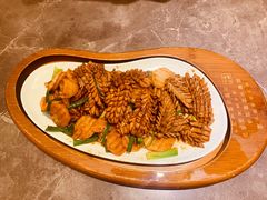 -闫府私房菜·老字号(恒隆店)