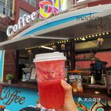 济南首家｜巴士移动饮品车🚌也太好拍了叭 ❗️