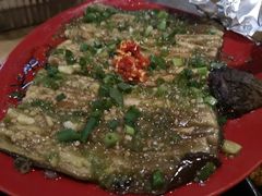 -何师烧烤·香辣蟹·川菜·30年老品牌(太古里旗舰店)