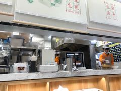 -弄堂咪道-饭香·面香·馄饨香(汇锦广场店)