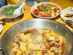 -大众跷脚牛肉馆·非遗传承单位(峨眉山店)