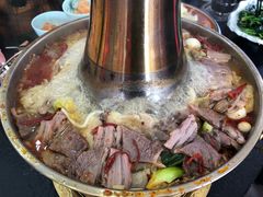 -撒拉人家.酸菜牦牛肉火锅
