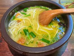 -良米山·云南野生菌过桥米线(上海首店)