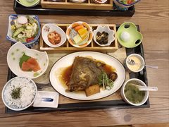 煮碟鱼头定食-红叶日本料理(辰熙广场店)