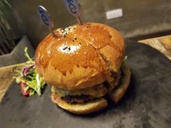 -HIGH FIVE哈福手工汉堡(桂林路店)