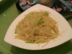 酸辣土豆丝-翡冷翠创意中国菜(千峰南路店)