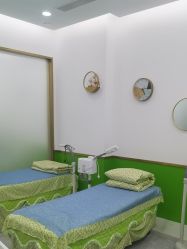 -苗医生专业祛痘·皮肤管理