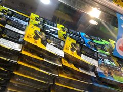-周黑鸭(北京海淀区新中关店)