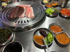 -哈哈碳都·牛肋条无限自助烤肉(宝龙店)