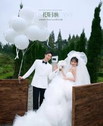 -雅云婚纱摄影工作室旗舰店