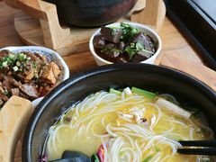 -桥香园过桥米线(国贸店)