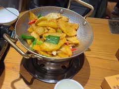 -隔壁老王·家常云南菜(花巷店)