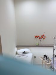 -苗方清颜专业祛痘·皮肤管理
