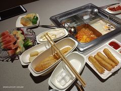 -海底捞火锅(新松江路生日主题店)
