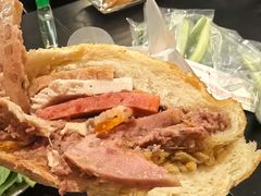 -Bánh Mì Huynh Hoa