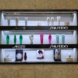 -AKOZO Beauty Salon